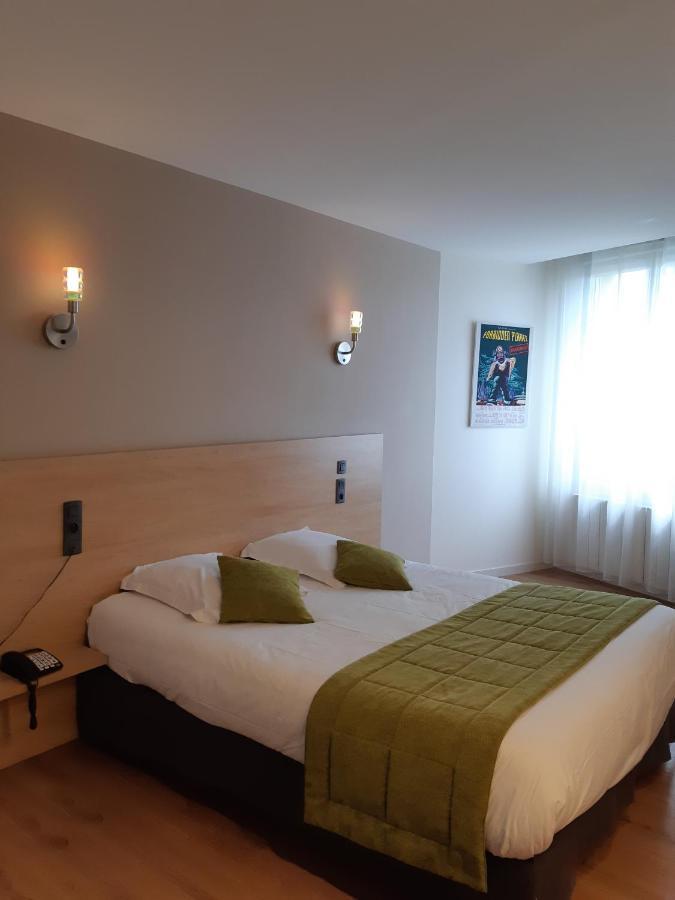 Logis Hotel Le Grand Cerf Ernee Экстерьер фото